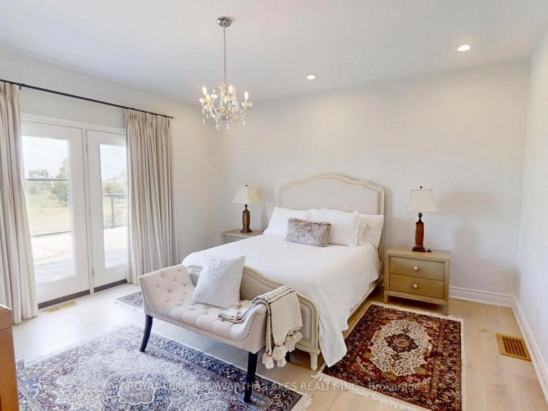 427 LINDEN VALLEY ROAD, 