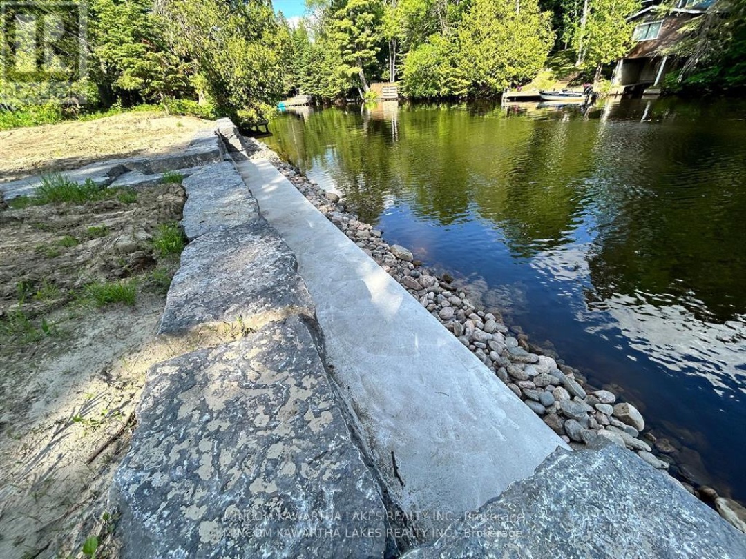 165 CEDARPLANK ROAD, Burnt Lake