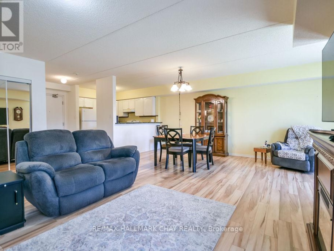 203 - 125 BOND STREET, 