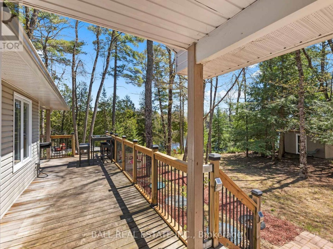 479 EAST CLEAR BAY ROAD, Crystal Lake