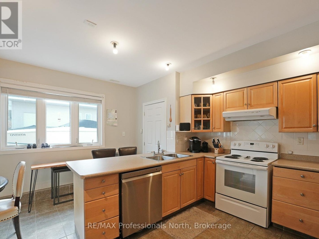1008 CHEROKEE TRAIL, Halls Lake