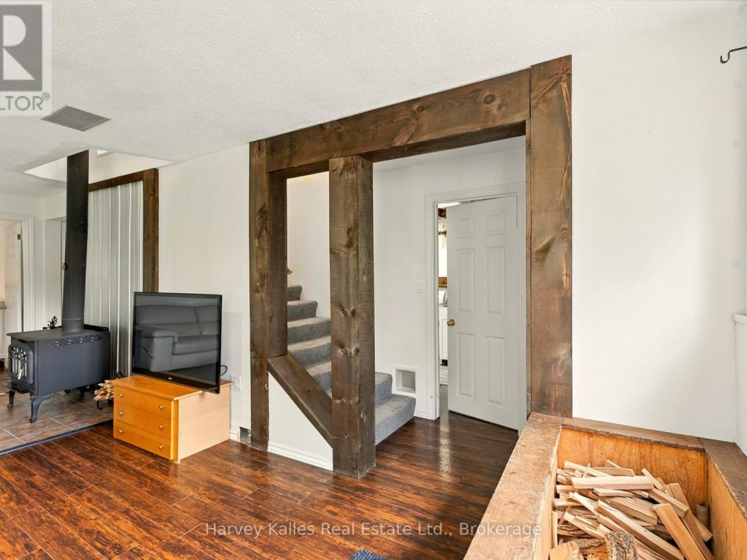 1094 PROSPECT LAKE ROAD, 