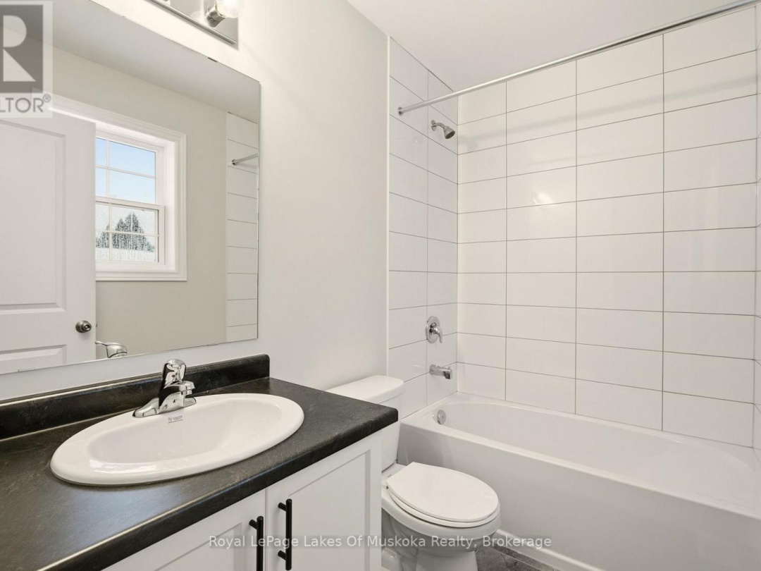 17 MCCONNELL CRESCENT, Bracebridge (Macaulay)