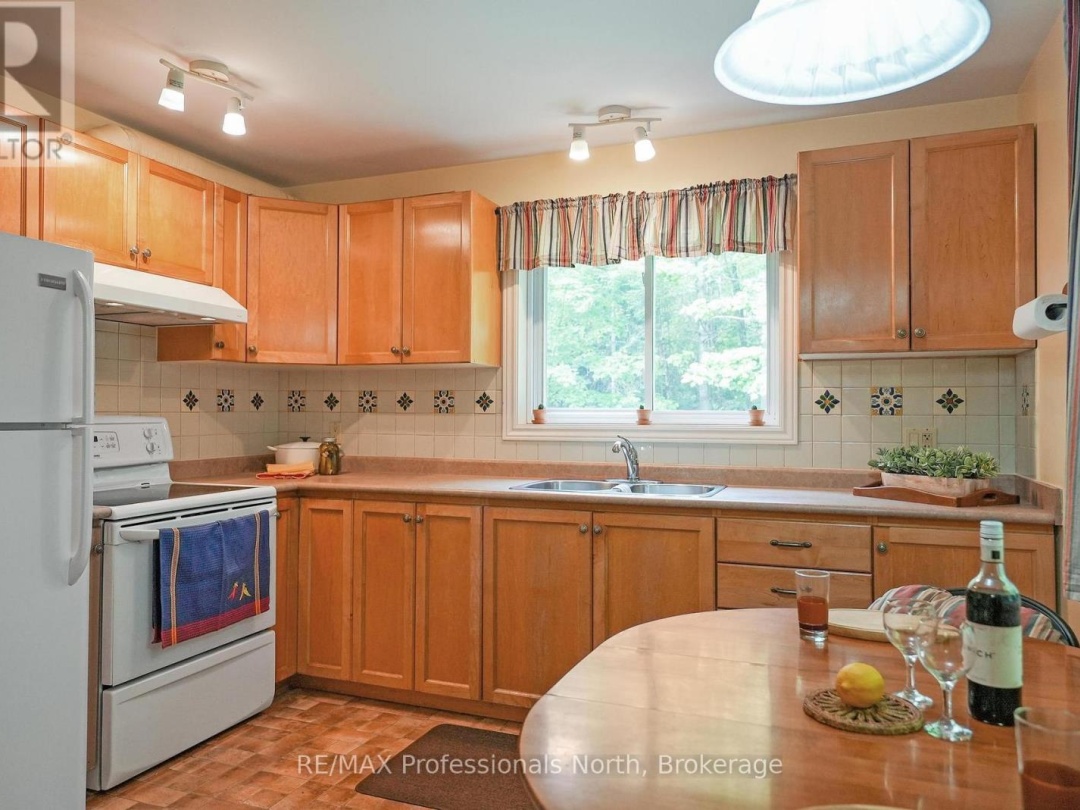 3072 GELERT ROAD, Minden Hills (Snowdon)