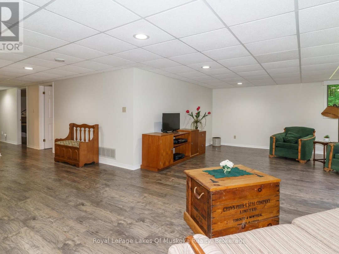1020 AMELIA CRESCENT, Gravenhurst (Morrison)