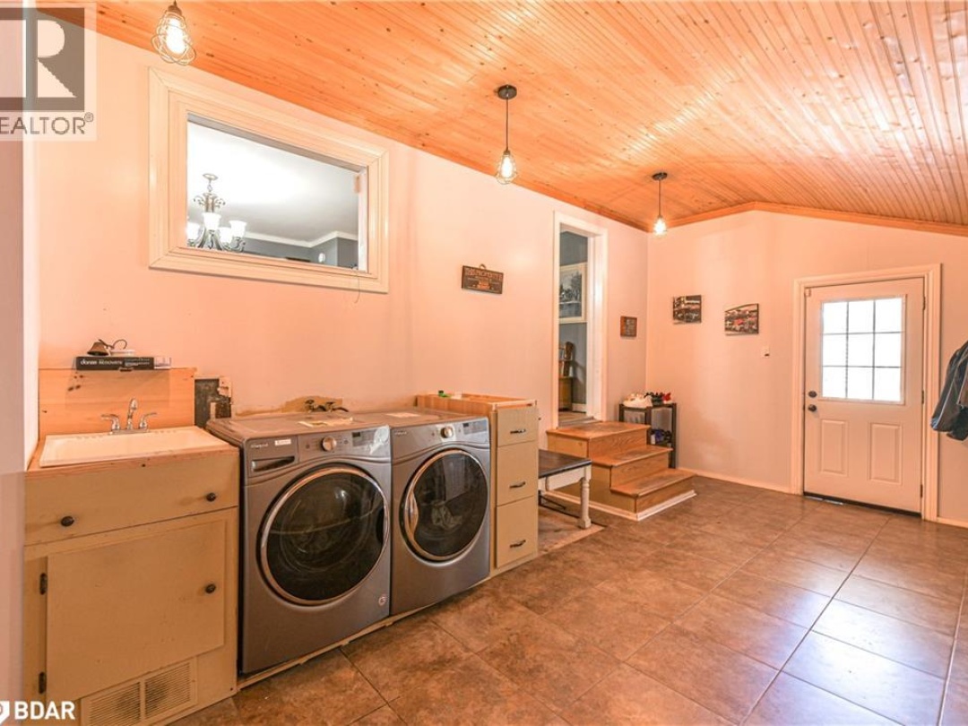 3323 PARK ROAD Road, 
