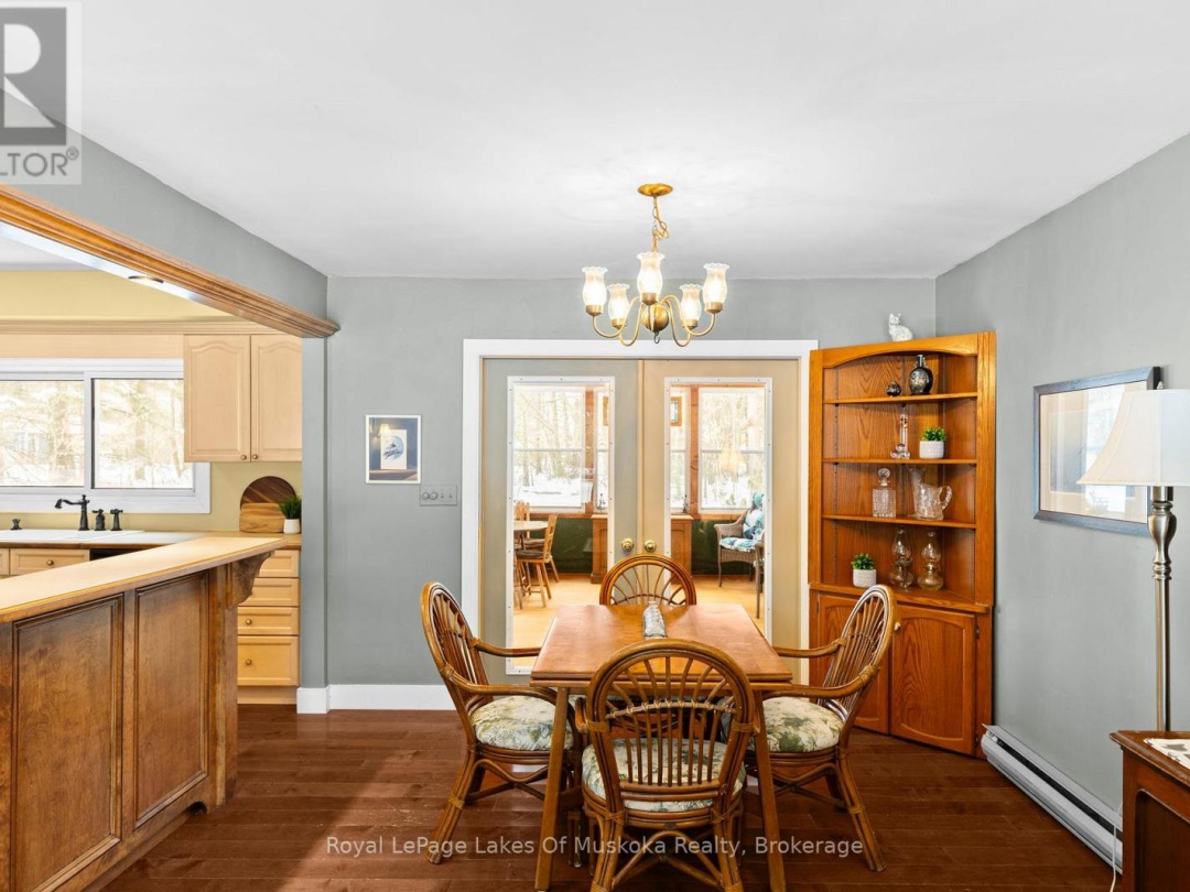 5 BROBST FOREST CRESCENT, 