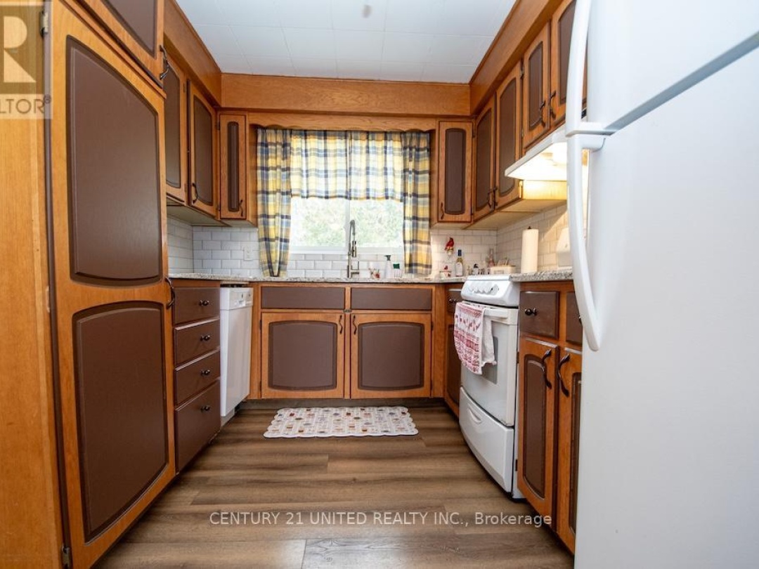 216 GEORGE DRIVE, Kawartha Lakes (Emily)