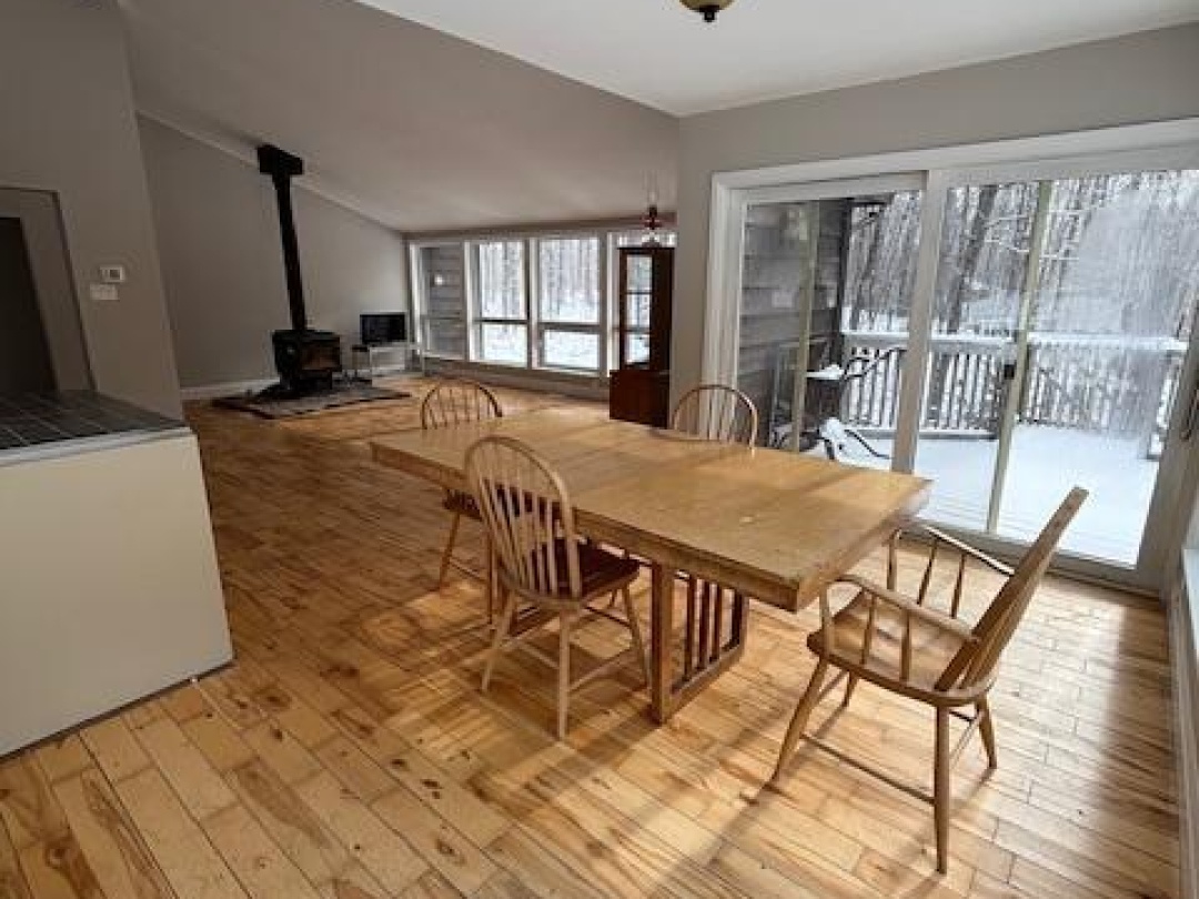 119 ACORN ROAD, Kawartha Lakes (Norland)