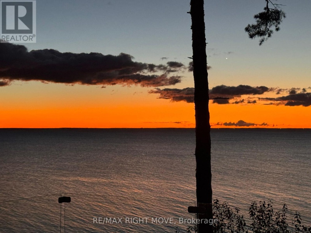 1189 WOODLAND DRIVE, Lake Simcoe