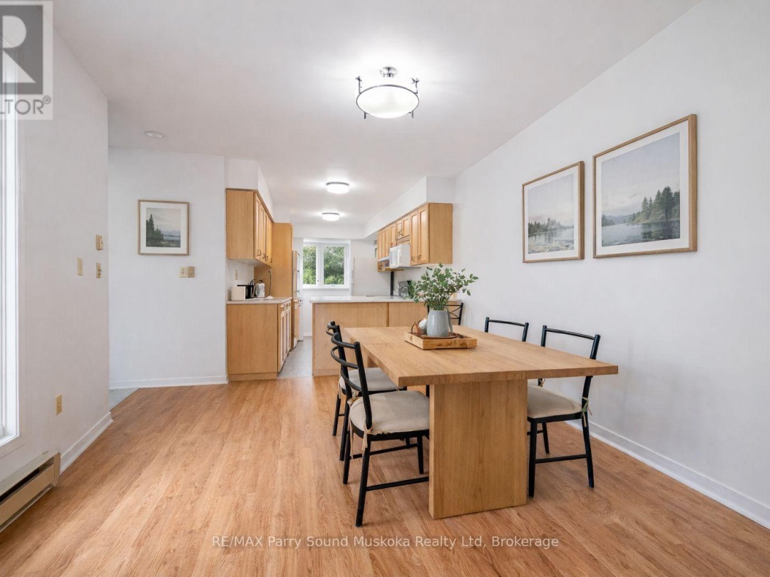 18 GEORGIAN BAY AVENUE, Parry Sound