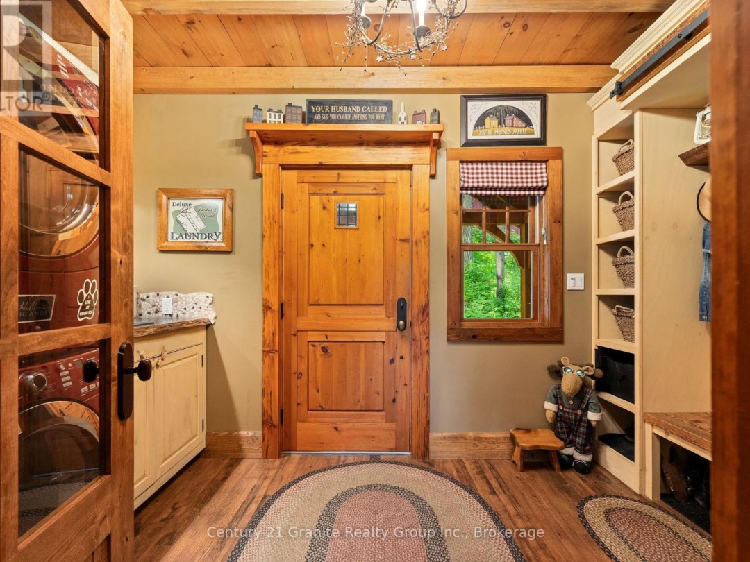1031 ROTUNDA DRIVE, Contau Lake