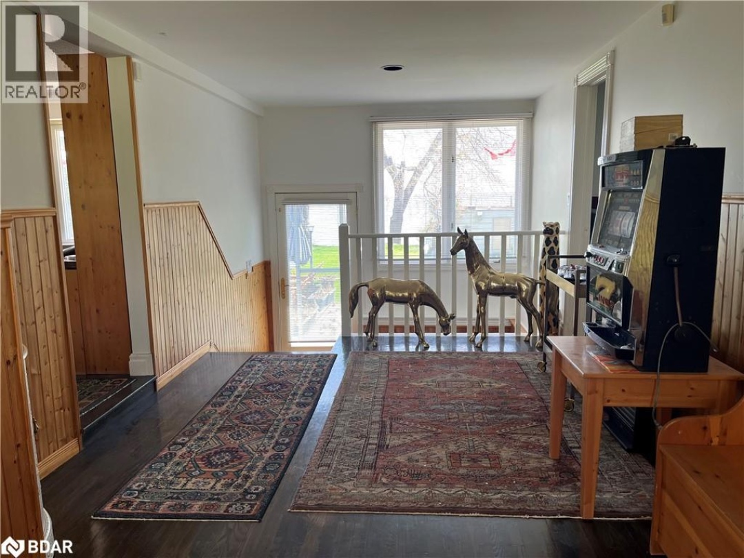 155 PARKSIDE Drive, 