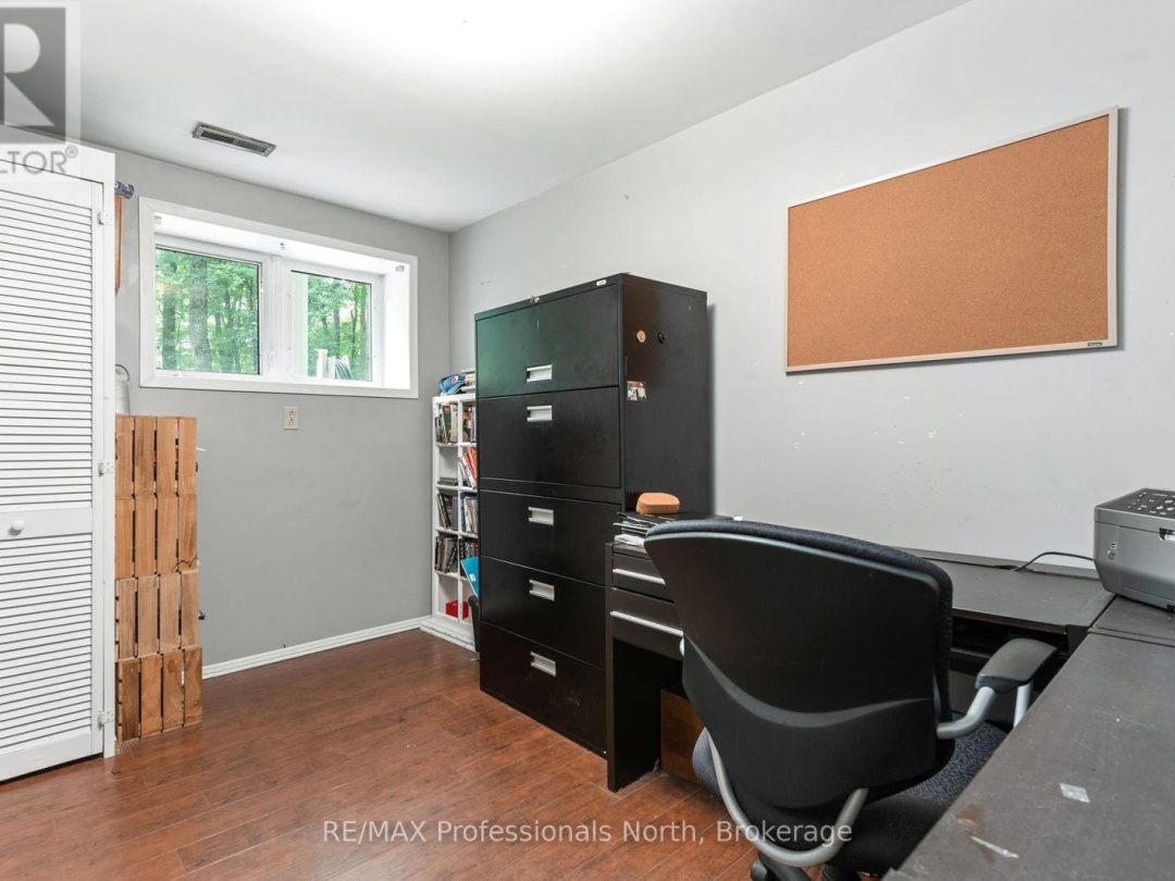 1277 HORSESHOE LAKE ROAD, 