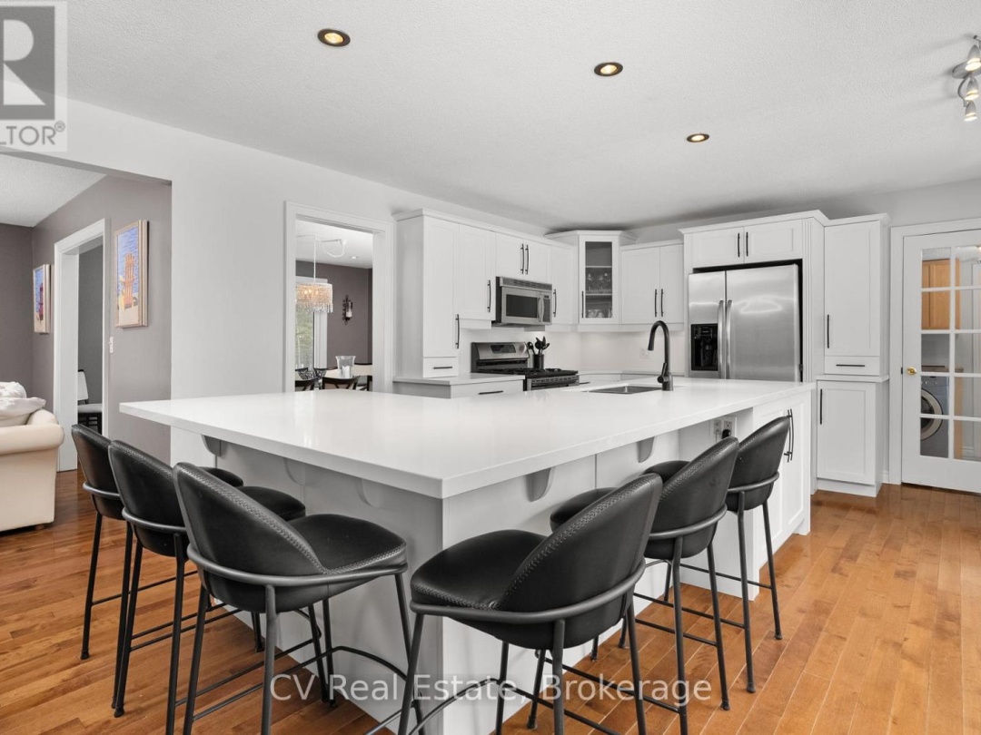 1343 NORTH MULDREW LAKE ROAD, Muldrew-North Lake