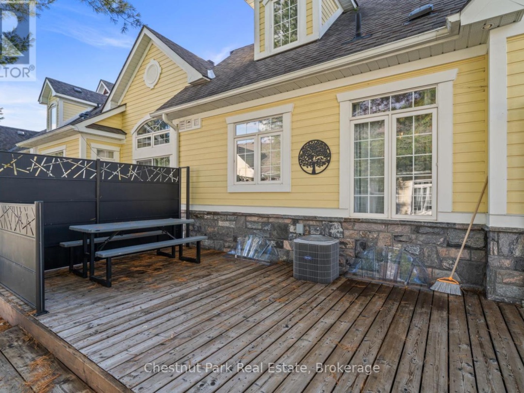 23 SPENCER STREET, Muskoka River