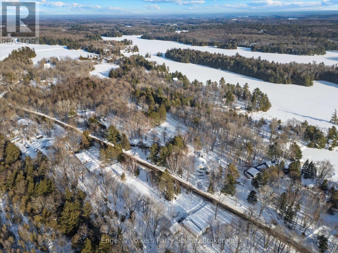 40 MILLER DRIVE, McDougall