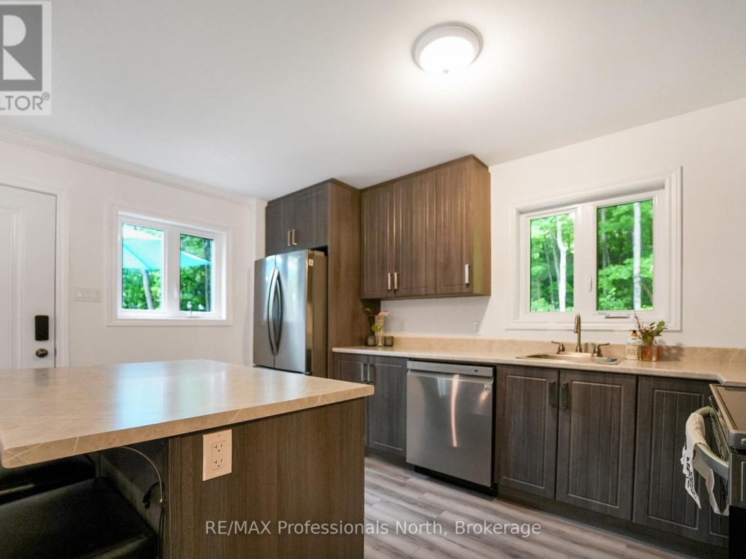 1065 HENDERSONS ROAD, 