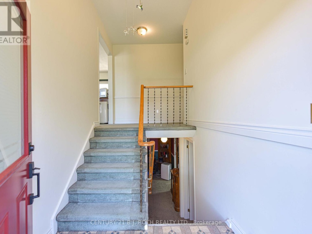 123 WELLINGTON STREET, Ramara (Atherley)