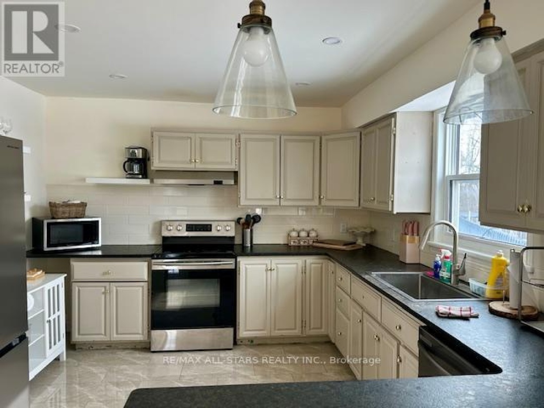 382 COUNTY RD 36, Trent Lakes