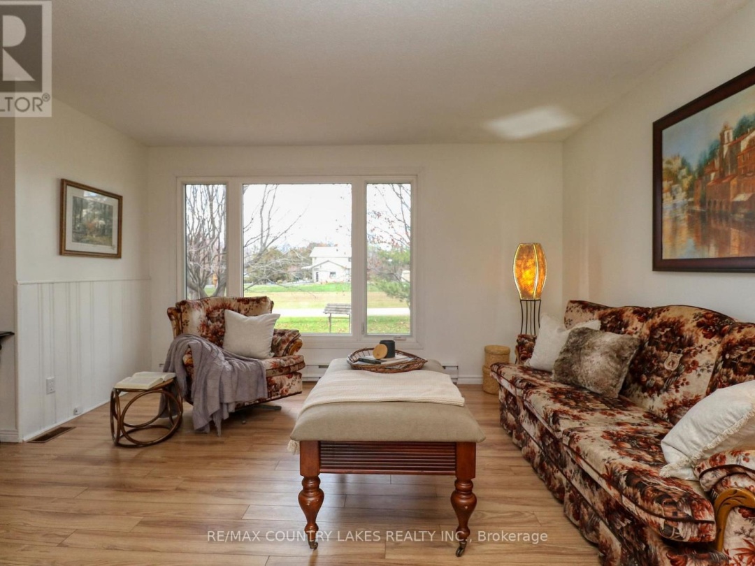 2899 GEORGINA DRIVE, 