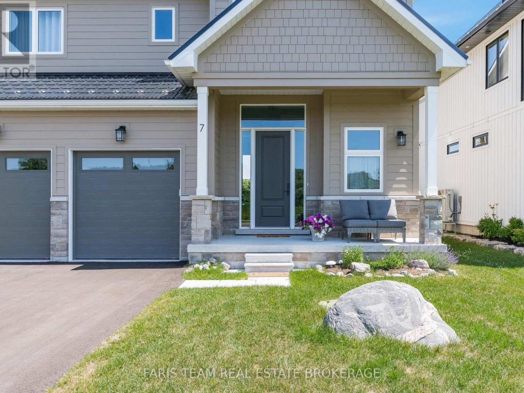 7 DOCK LANE, Georgian Bay