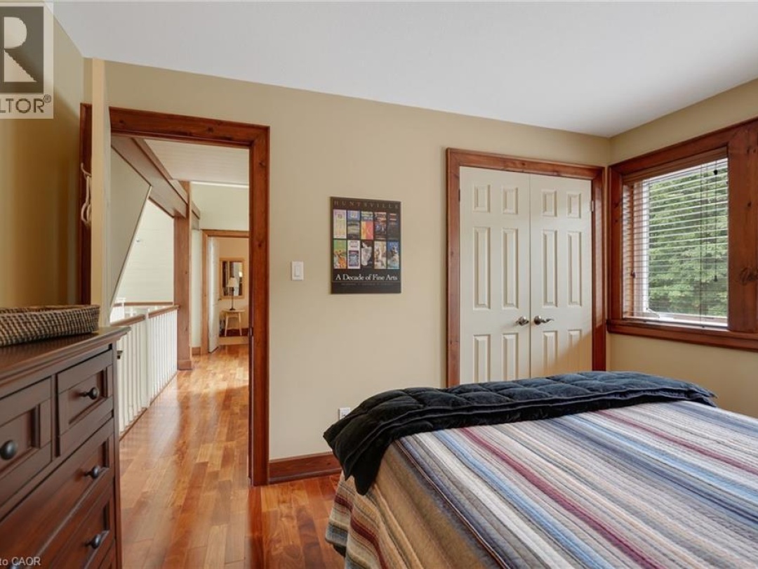 36 MANITOUWABING ESTATES Road, Manitouwabing Lake