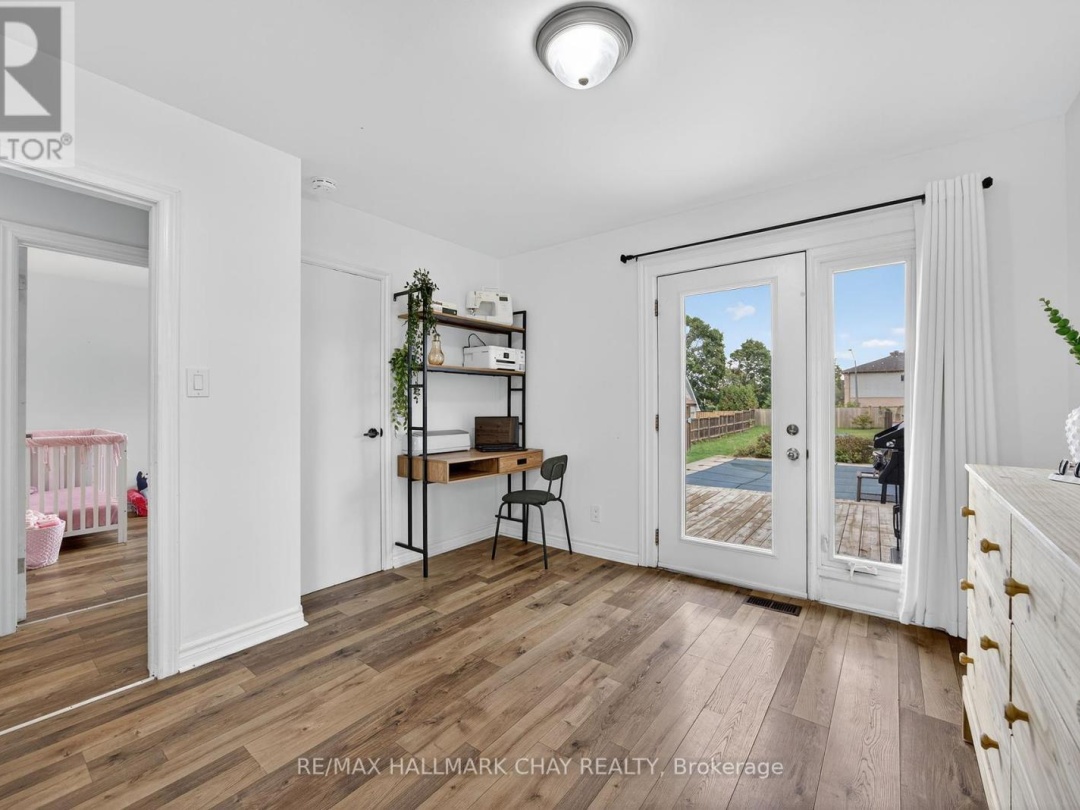 67 SIMCOE STREET, 