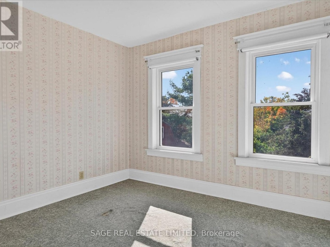 33 JOHN STREET, 