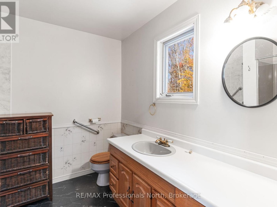 1415 SOUTH LAKE ROAD, 