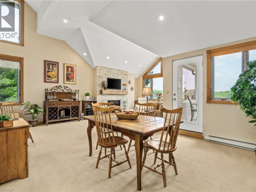 131 GRANDVIEW HILLTOP Drive Unit# 1, Huntsville