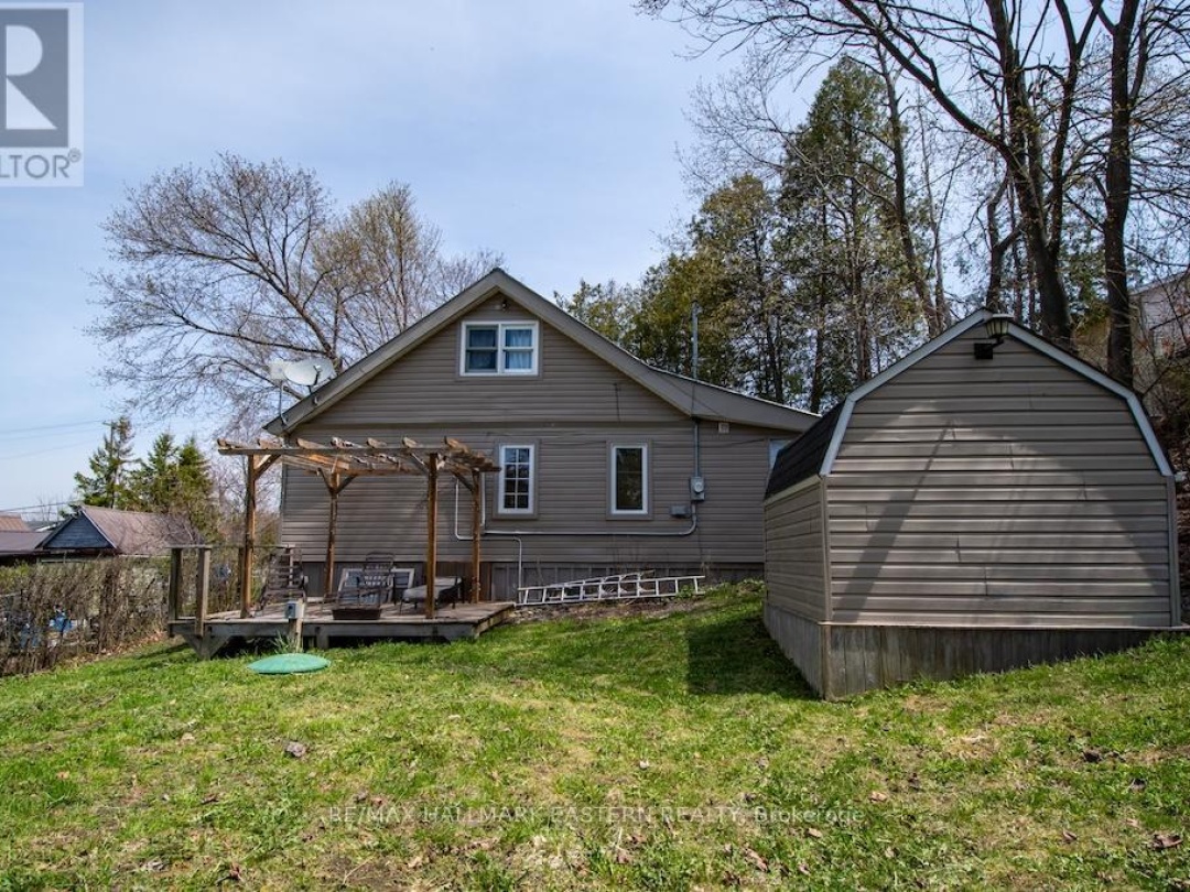 2305 THURSTONIA ROAD, Sturgeon Lake
