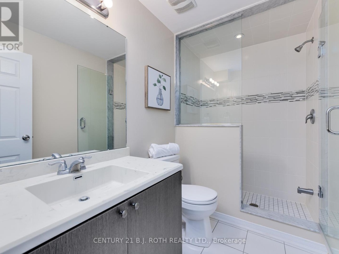 3327 SUMMERHILL WAY N, 