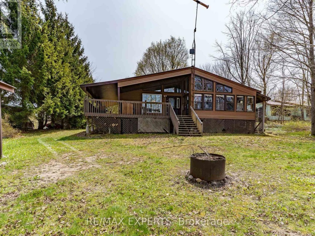 86 Stoney Road, Manitouwabing Lake