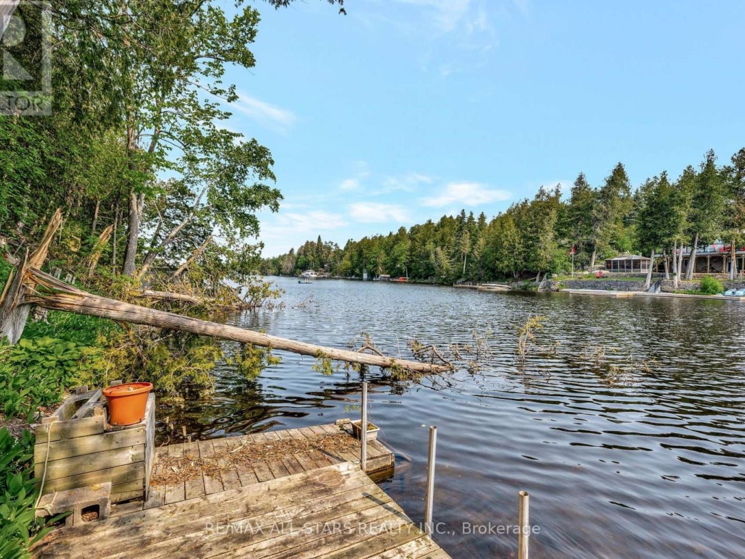 14 WYCHWOOD DRIVE E, 