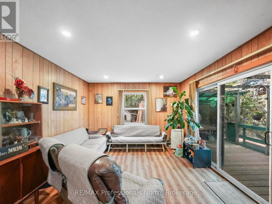 1021 MILLWOODS ROAD, 