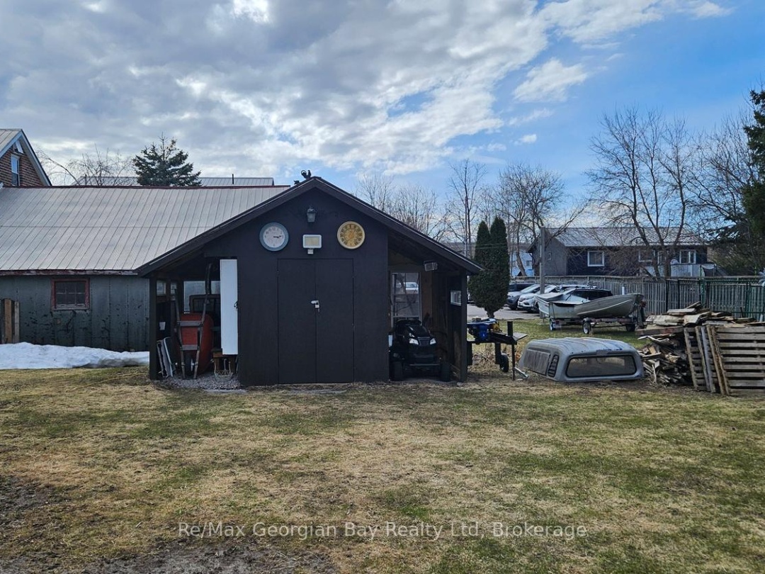 8 STURGEON BAY ROAD, Severn (Coldwater)