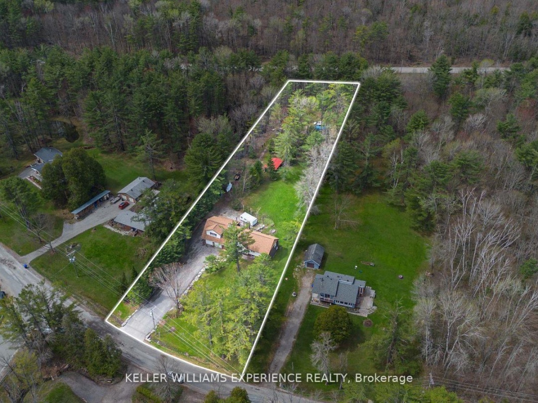 1936 PENINSULA POINT ROAD, Sparrow Lake