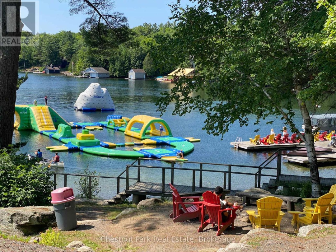 501 GLEN ABBEY WAY E, 