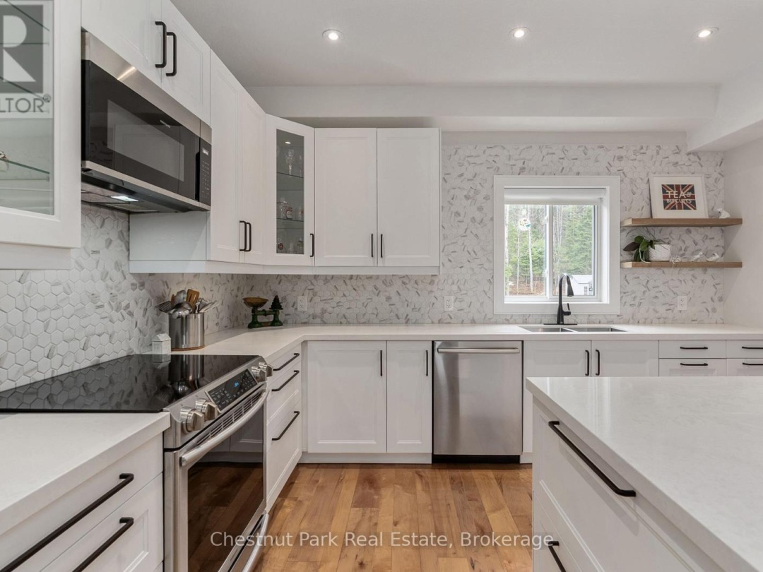 76 SELKIRK DRIVE, Huntsville (Chaffey)