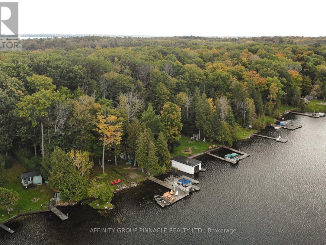 38 Dewey's Island Road, Cameron Lake