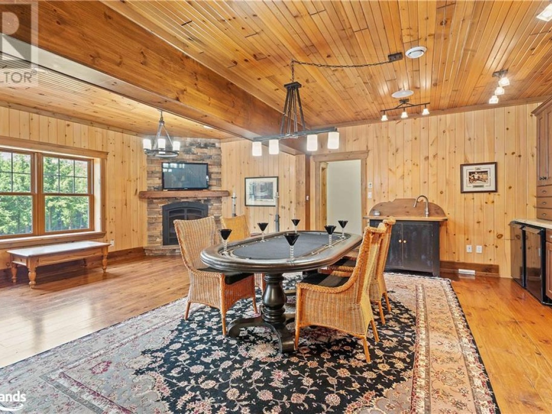 1075 Armstrong Point Road, Port Carling