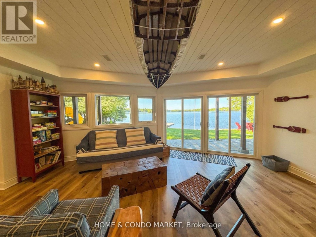 14 CHARLES AVENUE, Manitouwabing Lake