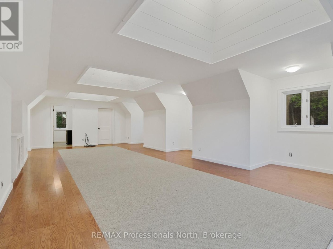 1656 MUSKOKA BEACH ROAD, Bracebridge (Muskoka (N))