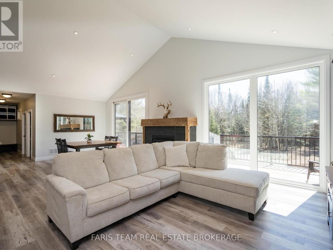 151 MOUNT SAINT LOUIS ROAD E, 