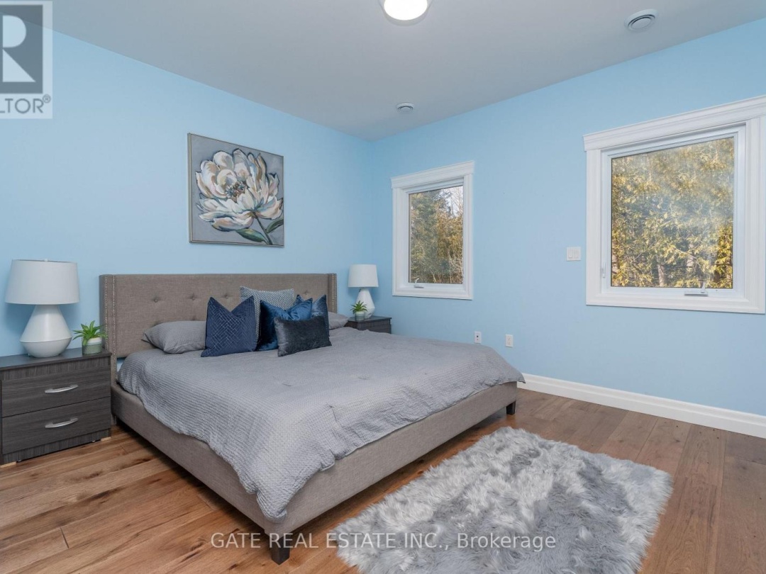 44 BASS LAKE ROAD, Pigeon Lake