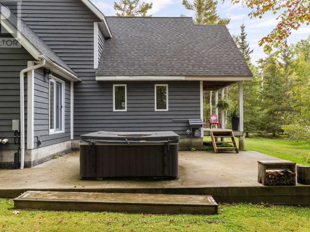 1628 MUSKOKA ROAD N, 