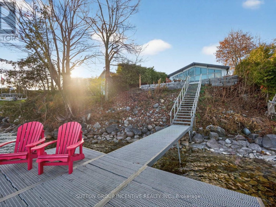 211 MOON POINT DRIVE, Lake Simcoe