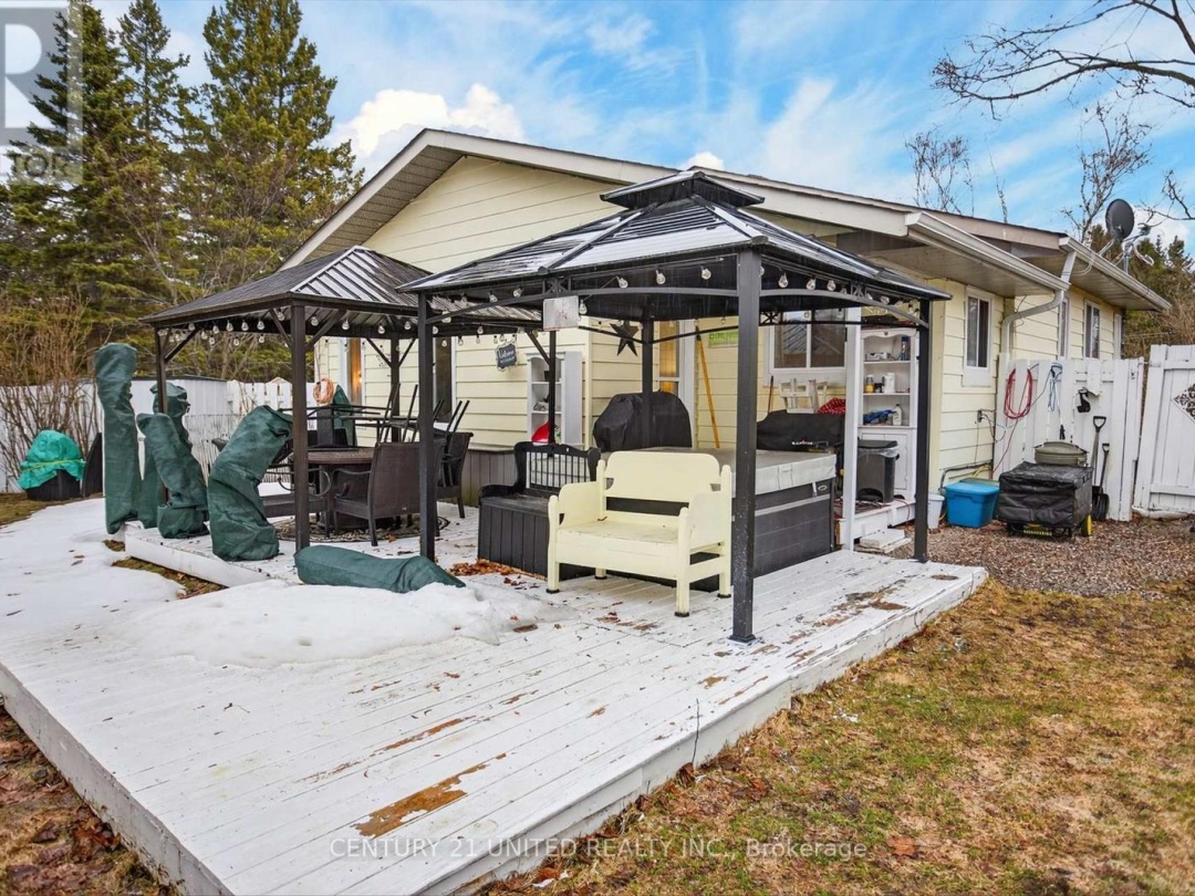 216 ALPINE LAKE ROAD, Pigeon Lake