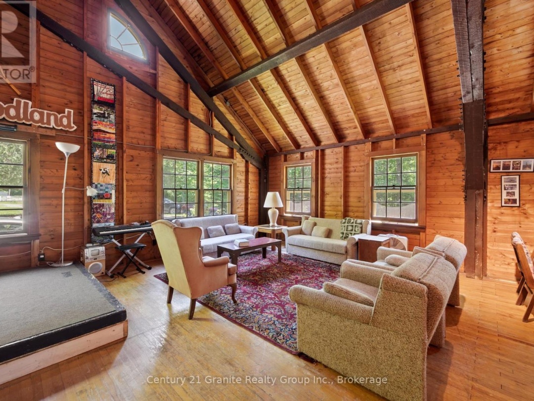 3437 KASHAGAWIGAMOG LAKE ROAD, 